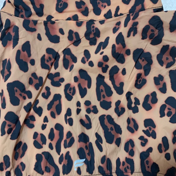 Fabletics Windbreaker 2X Brand new with tags - Picture 5 of 5